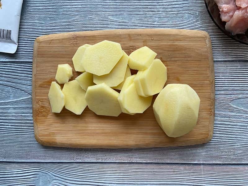 Запечена шарами картопля з мясом просто, ситно та святково 4626c8227788c35d1c6033dc748892c2 Запечена шарами картопля з мясом просто, ситно та святково
