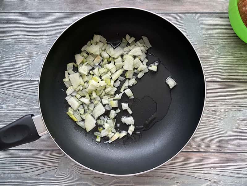 Мясний рулет з фаршу з яйцем у духовці святковий та апетитний d967350b9dbdfd1924eb62a86818382f Мясний рулет з фаршу з яйцем у духовці святковий та апетитний