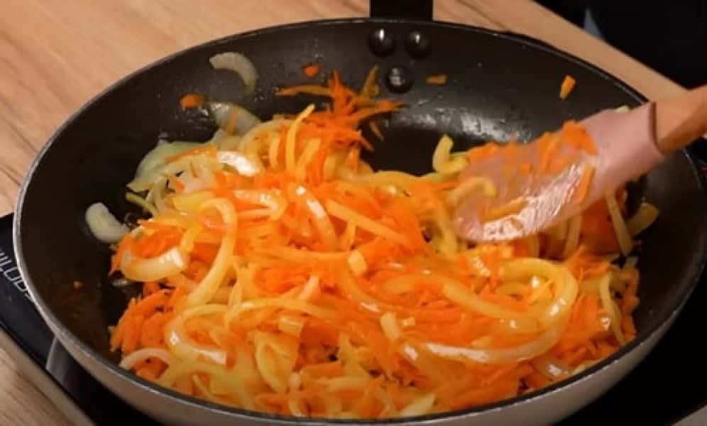 Куряча грудка по французьки – 5 рецептів у духовці (з фото) 0e10d5a572afce74e95418319e0bebde Куряча грудка по французьки – 5 рецептів у духовці (з фото)
