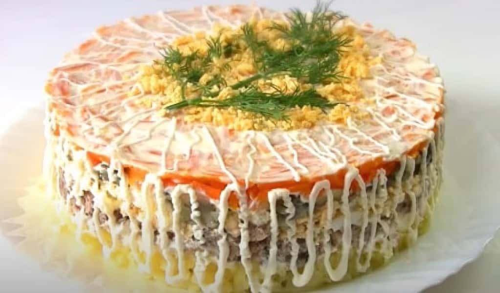 Салат Мімоза з консервованим тунцем – 9 рецептів з фото 1b27609f467d55af417a6af547d38bbc Салат Мімоза з консервованим тунцем – 9 рецептів з фото