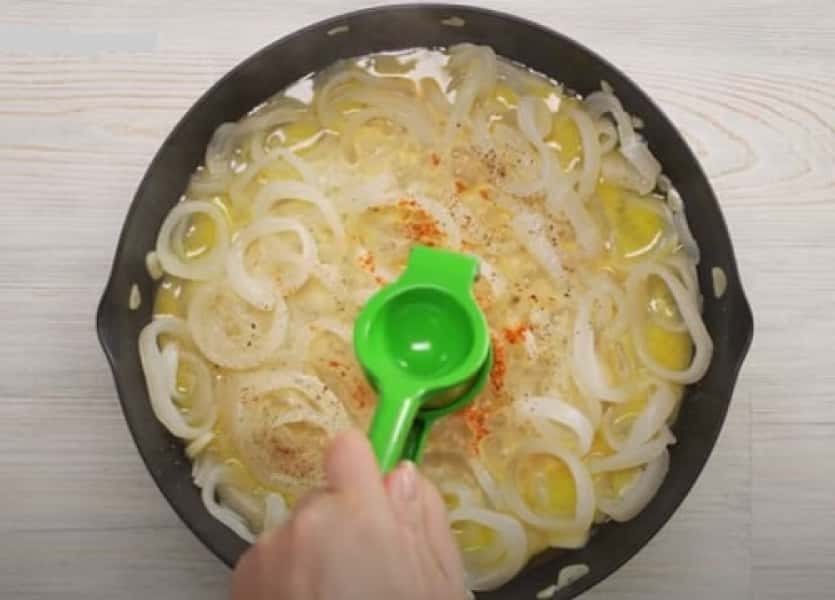 Кальмари тушковані – 10 найкращих рецептів на сковороді (з фото) 265d39a6d61416ddefa8c05c3e569a92 Кальмари тушковані – 10 найкращих рецептів на сковороді (з фото)