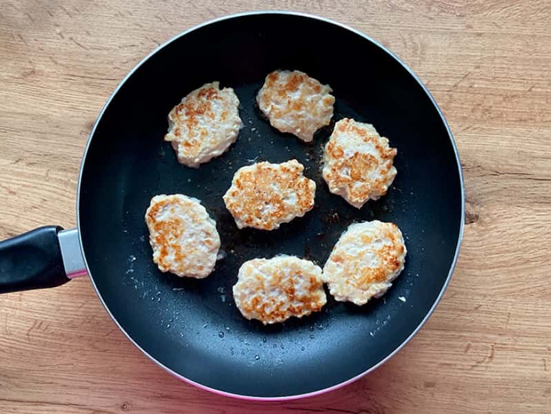 Котлета «Овечка» з індички з макарошками: рецепт з фото покроково 348551fe846861142779db36fe2fc429 Котлета «Овечка» з індички з макарошками: рецепт з фото покроково