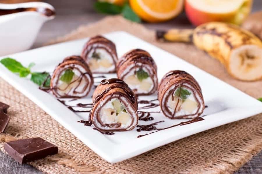 Роли з млинців з начинкою – 7 рецептів з покроковими фото 46975d50bfeccd0296624622693fc7c9 Роли з млинців з начинкою – 7 рецептів з покроковими фото