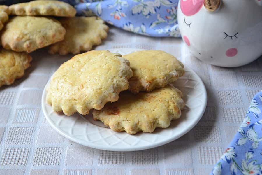 Молочні коржики з дитинства: рецепт з фото покроково 499468d2c9c8f2704ef2da99491eb70b Молочні коржики з дитинства: рецепт з фото покроково