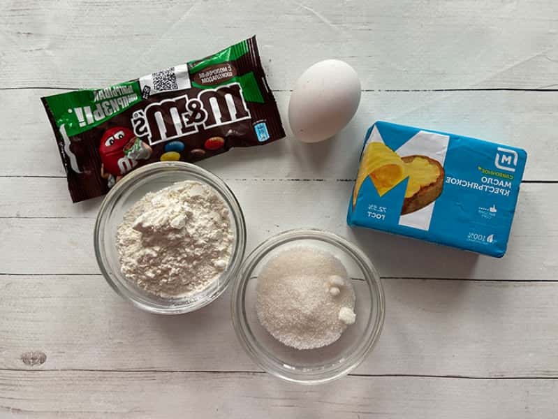 Печиво з M&M: рецепт з фото покроково 649b159e1143a015937f9db391ad545a Печиво з M&M: рецепт з фото покроково