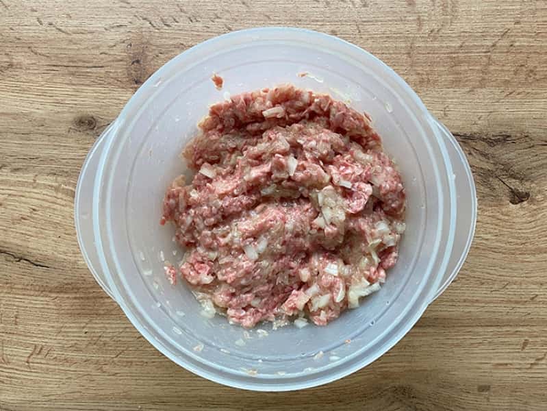 Мясні їжачки: дитячий рецепт з фото покроково 67d82884c6eb4e6386fda417f389cb93 Мясні їжачки: дитячий рецепт з фото покроково