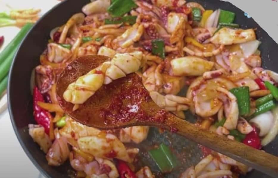 Кальмари смажені на сковороді – 9 рецептів приготування 69db903d30001b35993ffcc27a67b34f Кальмари смажені на сковороді – 9 рецептів приготування