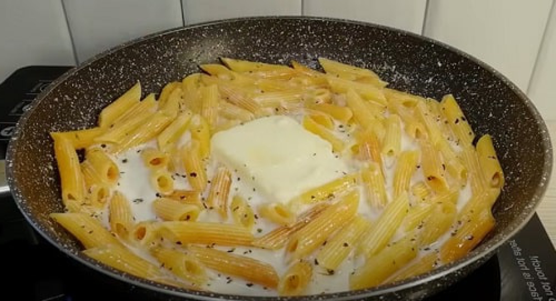 Макарони із сиром на сковороді – ТОП 10 смачних рецептів фото 93d6d67b697e57ee6e8a4525b5ee4455 Макарони із сиром на сковороді – ТОП 10 смачних рецептів фото