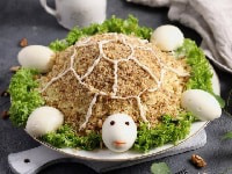 Салат Черепаха з куркою – 8 класичних рецептів з фото b86017e53ea9677ea0f28be2c1678ef4 Салат Черепаха з куркою – 8 класичних рецептів з фото