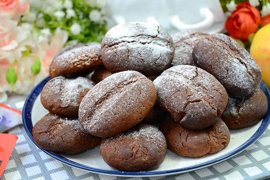 Шоколадно кавове печиво: рецепт з фото покроково e3f707147a3e7457b00c82836861a70f Шоколадно кавове печиво: рецепт з фото покроково