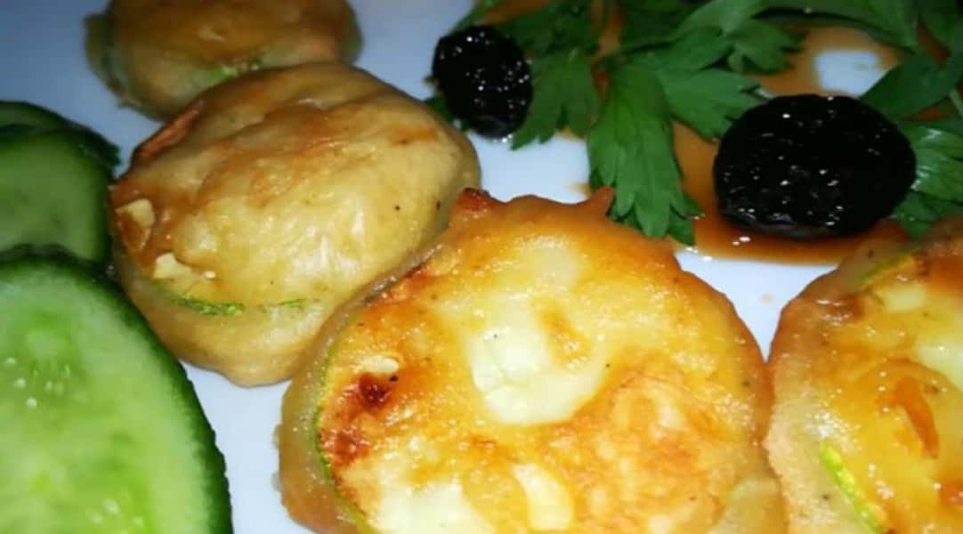 Кабачки смажені на сковороді 11 швидких та смачних рецептів, з покроковими фото 0008cdde5947b579ecf546039578fad5 Кабачки смажені на сковороді 11 швидких та смачних рецептів, з покроковими фото