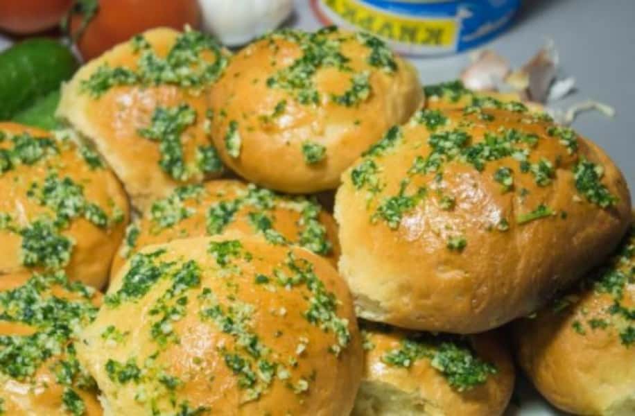 Часникові пампушки до борщу у духовці 6 рецептів з покроковими фото 0207b65eae73d003a2a52f91a8dd6414 Часникові пампушки до борщу у духовці 6 рецептів з покроковими фото