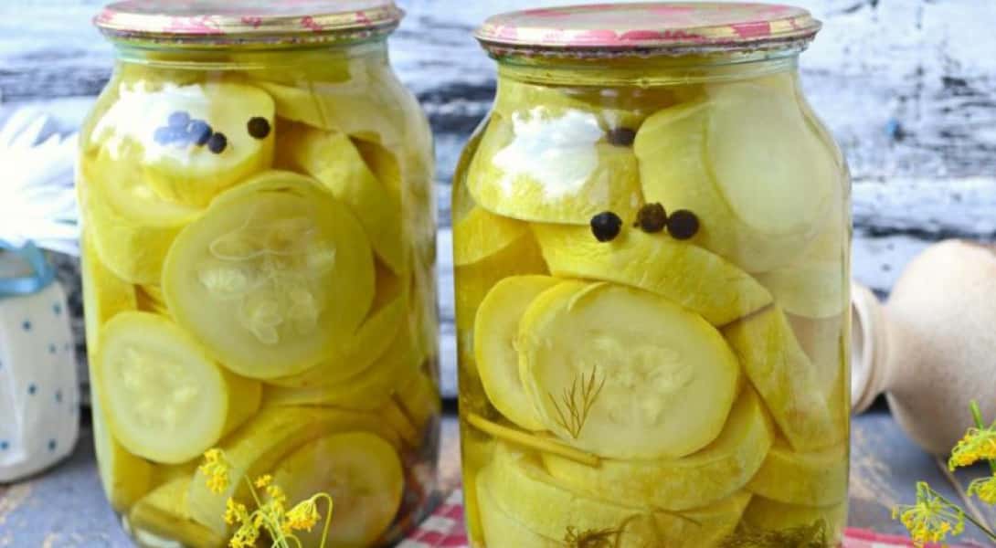 Мариновані хрусткі кабачки на зиму в банках 6 смачних рецептів з покроковими фото 056f673ab1b66c0a5cec809d0132dd18 Мариновані хрусткі кабачки на зиму в банках 6 смачних рецептів з покроковими фото