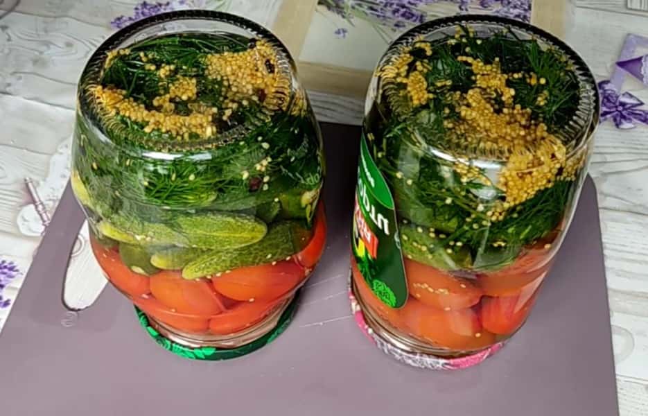 Асорті помідори з огірками на зиму – 13 найсмачніших рецептів, з покроковими фото 059f25ac16c108c1e4034418a8275229 Асорті помідори з огірками на зиму – 13 найсмачніших рецептів, з покроковими фото