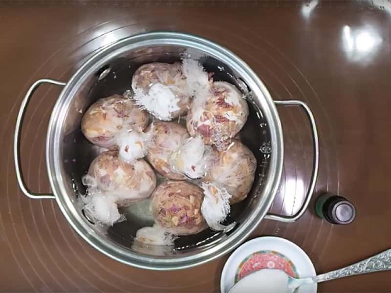 Мармурові яйця на Великдень 6 покрокових рецептів, з покроковими фото 09f38c894a4d926dd299e2900ae10ee6 Мармурові яйця на Великдень 6 покрокових рецептів, з покроковими фото