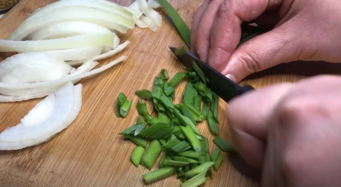 Курка у вершковому соусі на сковороді 8 рецептів, з покроковими фото 0cc6c1b82b44892d56bfd37713bf1577 Курка у вершковому соусі на сковороді 8 рецептів, з покроковими фото