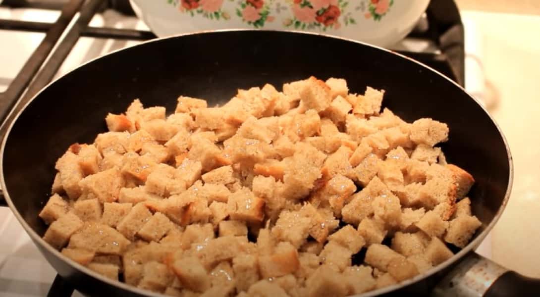 Салат з квасолею та сухариками 10 дуже смачних рецептів, з покроковими фото 0e67dbd25b61efc9efce7be546255f48 Салат з квасолею та сухариками 10 дуже смачних рецептів, з покроковими фото