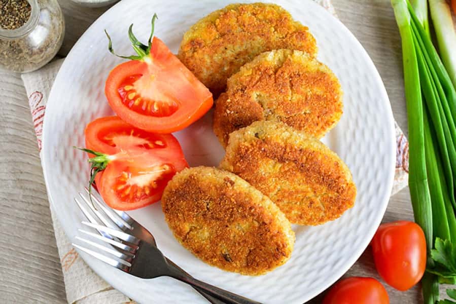 Котлети з капусти з печерицями та цибулею: рецепт з фото покроково 0f02ea04d7cdf0b664061851c7ad00fa Котлети з капусти з печерицями та цибулею: рецепт з фото покроково