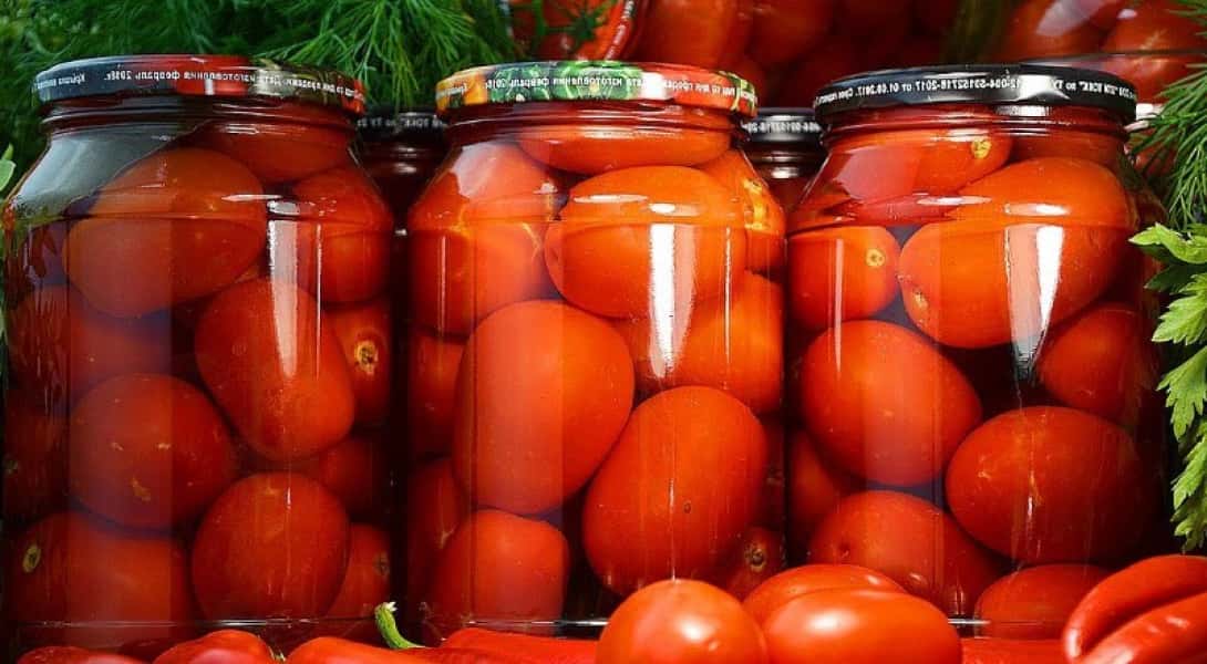 Мариновані помідори в банках на зиму 11 рецептів з покроковими фото. Дуже смачні та солодкі 0f12922e9cd063e31cce5f21f9271f5d Мариновані помідори в банках на зиму 11 рецептів з покроковими фото. Дуже смачні та солодкі