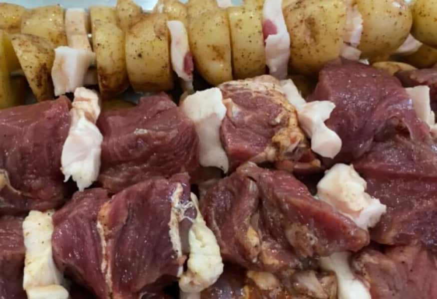 Шашлик із яловичини 11 рецептів + найсмачніший маринад, щоб мясо було мяким та соковитим 11aae01d6ed904371dbad0595724cb28 Шашлик із яловичини 11 рецептів + найсмачніший маринад, щоб мясо було мяким та соковитим