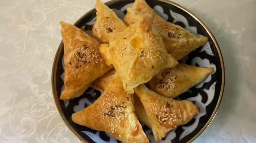 Самса з листкового тіста 12 рецептів у духовці з покроковими фото 16437f5b072f148a9d76d7a685c88c20 Самса з листкового тіста 12 рецептів у духовці з покроковими фото
