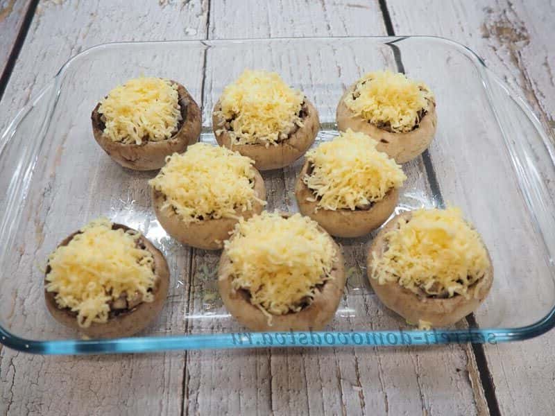 Печериці фаршировані мясом та сиром: рецепт у духовці, з покроковими фото 1898a256dc640111911b6ad3bca3a664 Печериці фаршировані мясом та сиром: рецепт у духовці, з покроковими фото