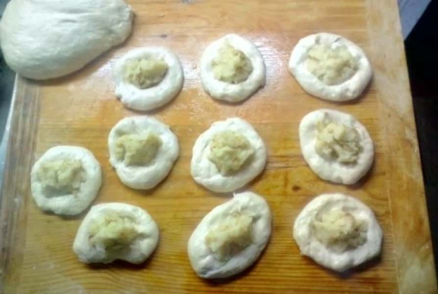 Смажені пиріжки з картоплею 6 рецептів пиріжків на сковороді, з покроковими фото 1d01c4cd8eb6aa9d5d584584396bf8a4 Смажені пиріжки з картоплею 6 рецептів пиріжків на сковороді, з покроковими фото