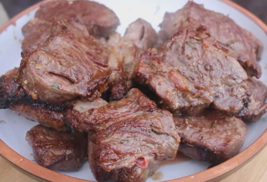 Шашлик із яловичини 11 рецептів + найсмачніший маринад, щоб мясо було мяким та соковитим 1e67b040369ae279d00e64349b9e876f Шашлик із яловичини 11 рецептів + найсмачніший маринад, щоб мясо було мяким та соковитим