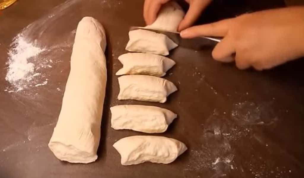 Домашні чебуреки з мясом на сковороді 5 рецептів, соковитих і хрустких чебуреків, з покроковими фото 1e8567f3eb202c843ca87efcbd5753ac Домашні чебуреки з мясом на сковороді 5 рецептів, соковитих і хрустких чебуреків, з покроковими фото