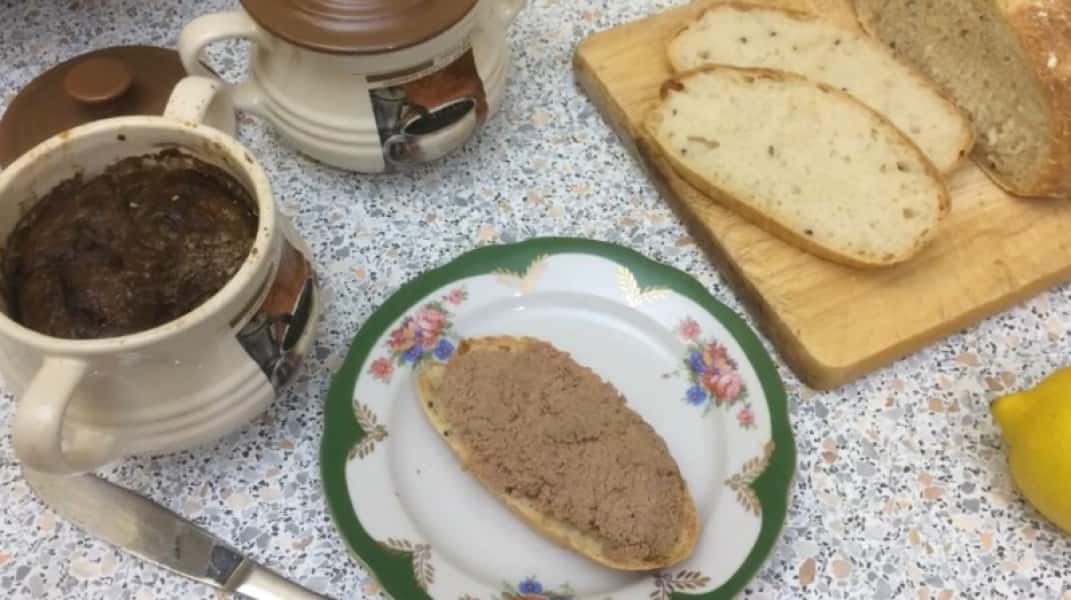 Паштет з курячої печінки 13 смачних рецептів приготування, з покроковими фото 1fa63f1df613ef5e192fbf3ee7b734fe Паштет з курячої печінки 13 смачних рецептів приготування, з покроковими фото