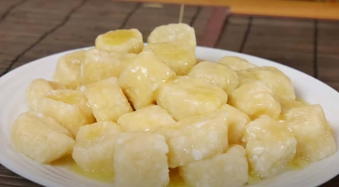 Вареники з сиром 8 дуже смачних рецептів, з покроковими фото 200e8e5d96a6edba0c2fa55375b63f35 Вареники з сиром 8 дуже смачних рецептів, з покроковими фото