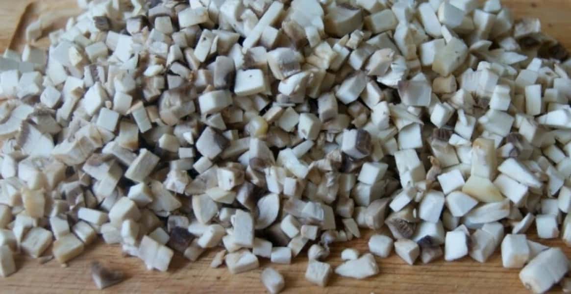 Фаршировані печериці, запечені в духовці 6 рецептів з покроковими фото 2370d59eee9cbff5eaa3b50b26070925 Фаршировані печериці, запечені в духовці 6 рецептів з покроковими фото