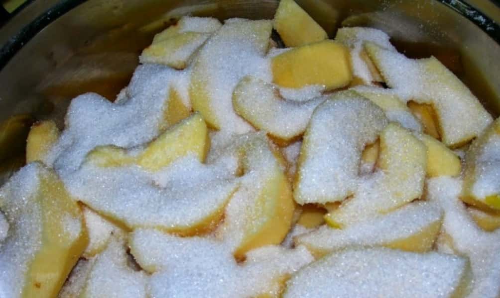 Варення з айви на зиму 7 найсмачніших рецептів, з покроковими фото 23df4184e50f48f57d9aecd99a92c5e9 Варення з айви на зиму 7 найсмачніших рецептів, з покроковими фото