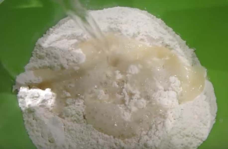 Як приготувати чебуреки з мясом у домашніх умовах 6 рецептів смачних чебуреків, з покроковими фото 2b33f737bf23e1da5ac8192d4c39ec92 Як приготувати чебуреки з мясом у домашніх умовах 6 рецептів смачних чебуреків, з покроковими фото