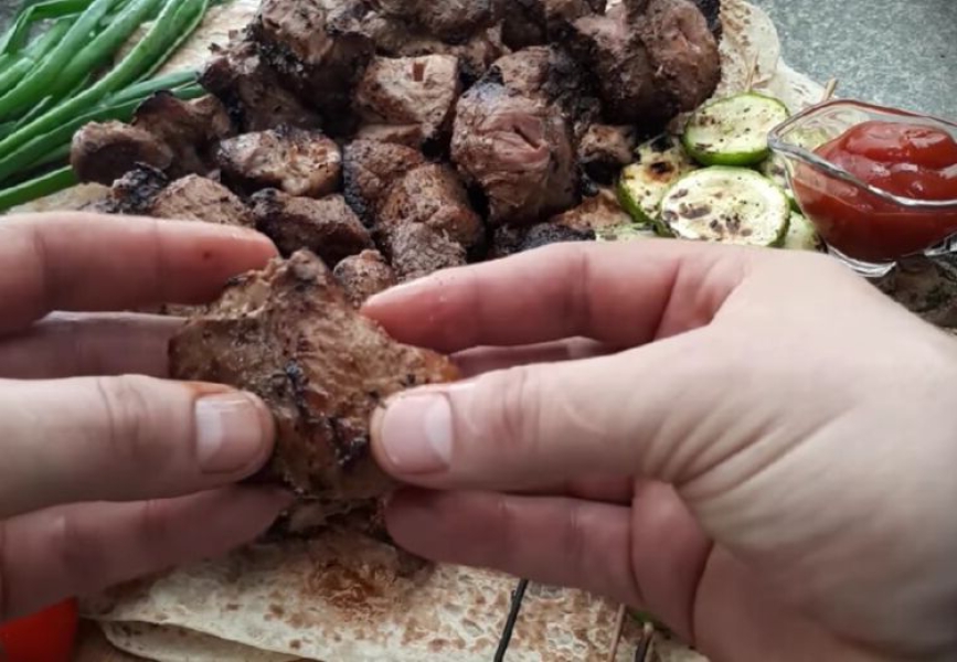 Шашлик із яловичини 11 рецептів + найсмачніший маринад, щоб мясо було мяким та соковитим 2f3687953cc18b15cd39078b7368cde0 Шашлик із яловичини 11 рецептів + найсмачніший маринад, щоб мясо було мяким та соковитим
