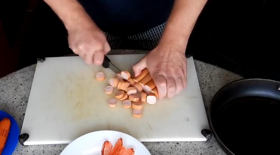 Капуста тушкована на сковороді 7 рецептів з покроковими фото. Класичні рецепти тушкованої капусти 3268873d4a820388d79fb0fde703a97b Капуста тушкована на сковороді 7 рецептів з покроковими фото. Класичні рецепти тушкованої капусти