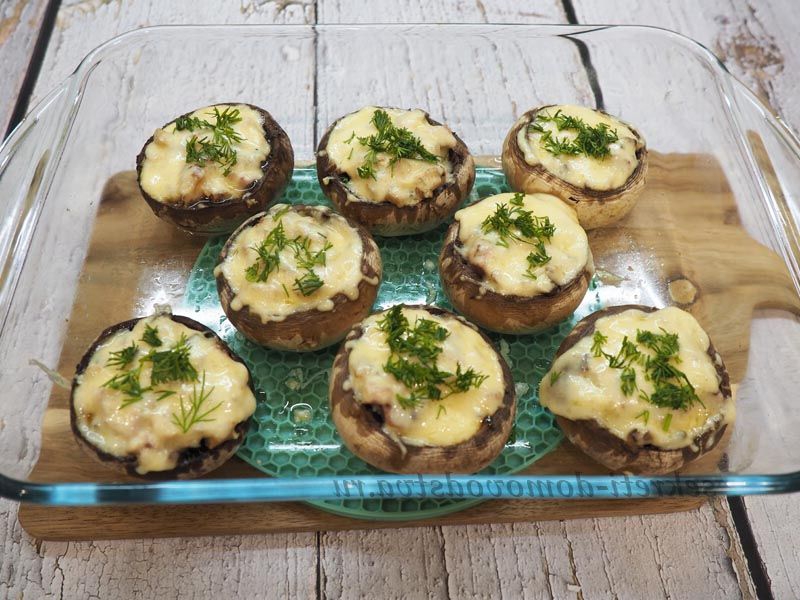 Печериці фаршировані мясом та сиром: рецепт у духовці, з покроковими фото 341c3f152395fc034fdafcbaa888b350 Печериці фаршировані мясом та сиром: рецепт у духовці, з покроковими фото
