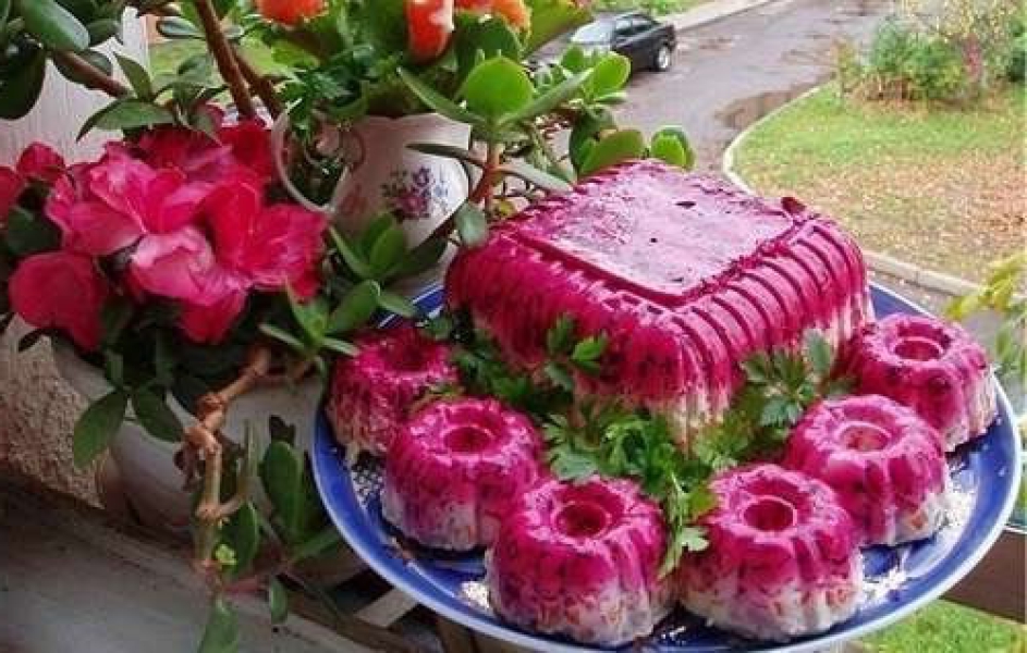 Оселедець під шубою з ікрою 4 найкращі рецепти салату з фото 6128549739ff195c655ddd77cf2f4ca1 Оселедець під шубою з ікрою 4 найкращі рецепти салату з фото