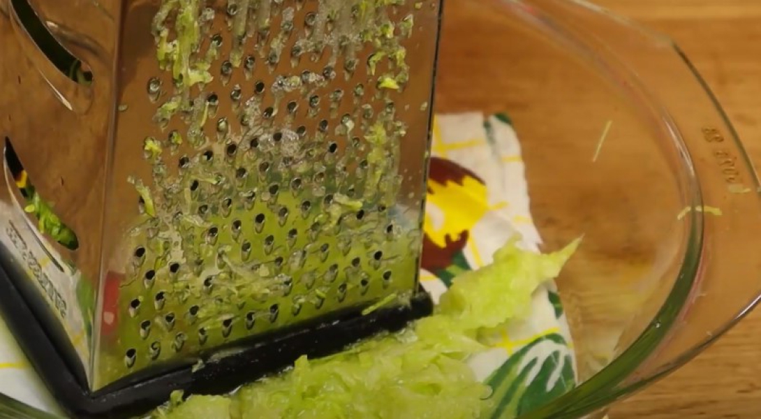 Котлети з курячого фаршу на сковороді 9 рецептів з покроковими фото соковитих та смачних котлет 6721e3dc35a999a830d0e1812981701d Котлети з курячого фаршу на сковороді 9 рецептів з покроковими фото соковитих та смачних котлет