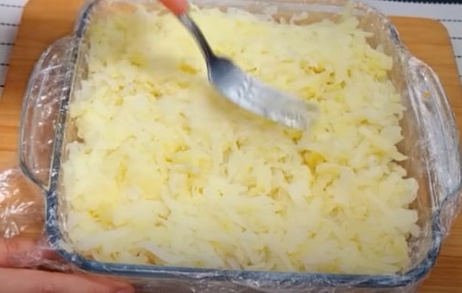 Салат з куркою та солоними огірками – 8 рецептів з фото 68873ad8cd09a524ba3755bf58cc0d56 Салат з куркою та солоними огірками – 8 рецептів з фото
