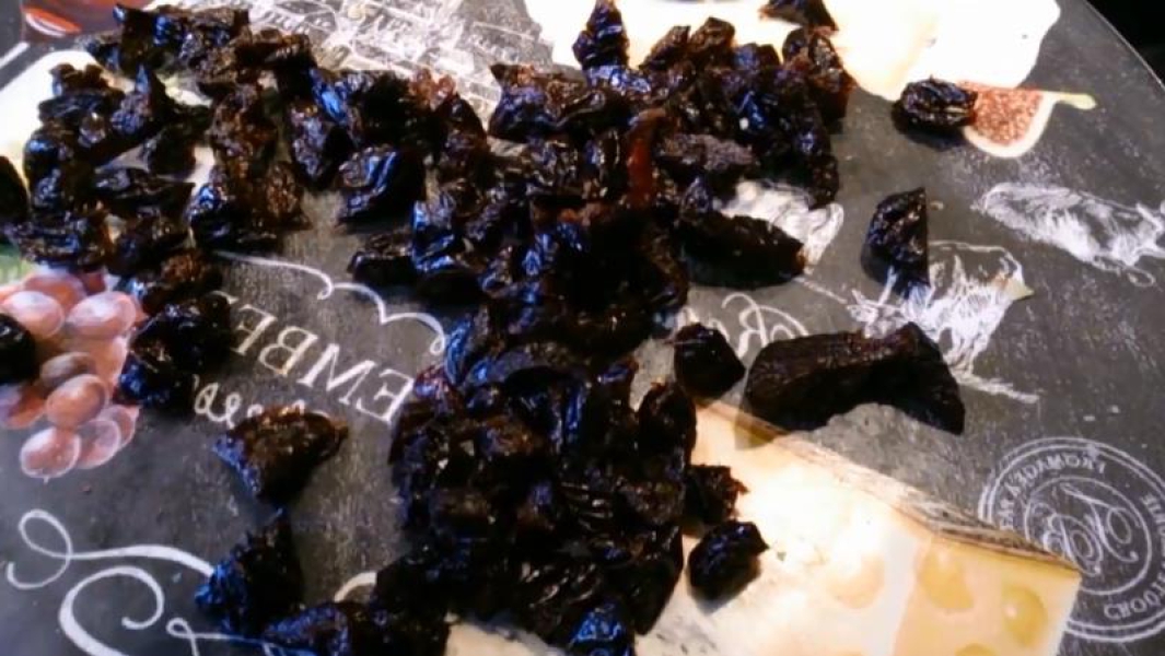 Салат з ананасом та куркою 10 смачних класичних рецептів, з покроковими фото 6c333cb6812433c28a9cfedfed95afa7 Салат з ананасом та куркою 10 смачних класичних рецептів, з покроковими фото