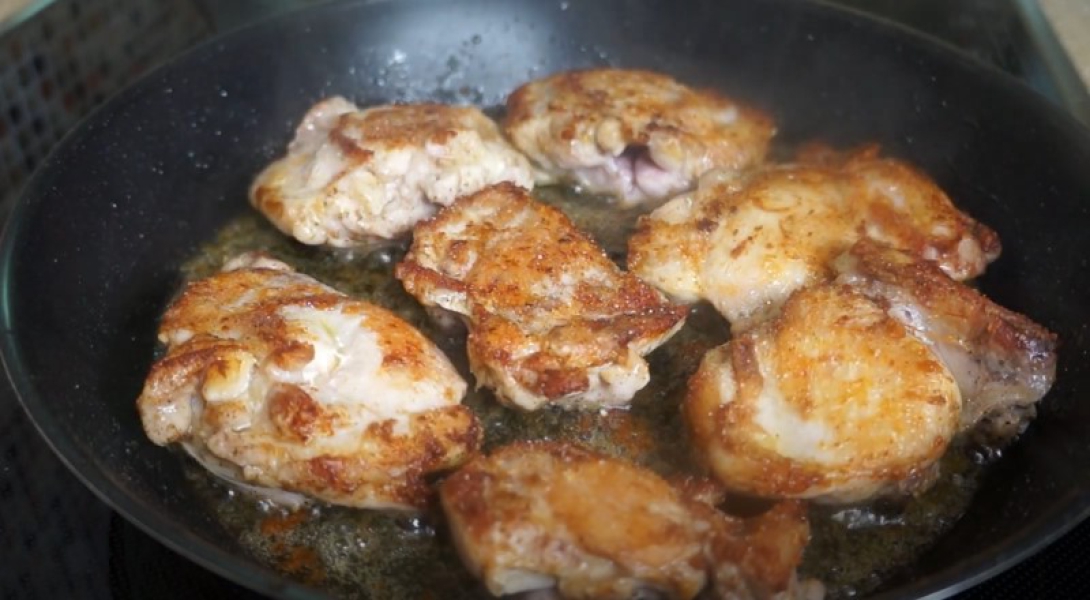 Курка у вершковому соусі на сковороді 8 рецептів, з покроковими фото 71bb28625a90aa7711fa9fc002524c18 Курка у вершковому соусі на сковороді 8 рецептів, з покроковими фото