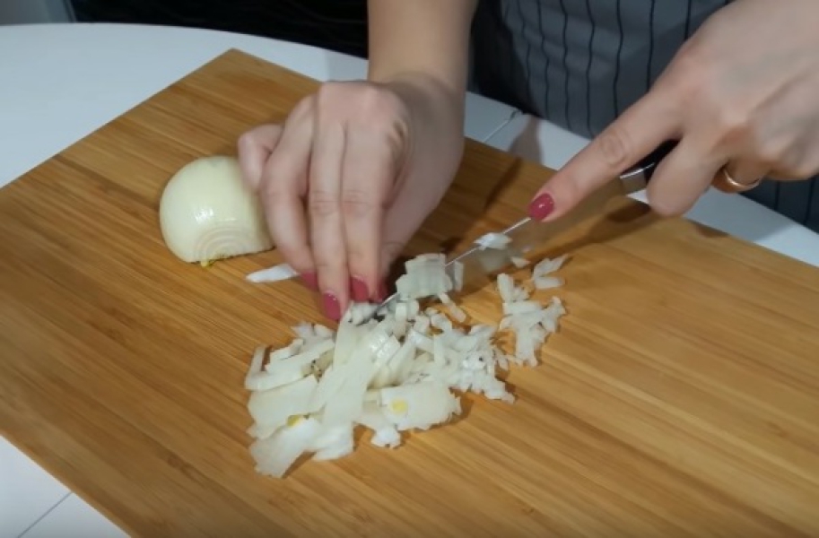 Біляші з мясом на сковороді 7 рецептів з покроковими фото, дуже смачних домашніх біляшів 8206385ff6d8c43d68df0e3b20ec6c54 Біляші з мясом на сковороді 7 рецептів з покроковими фото, дуже смачних домашніх біляшів