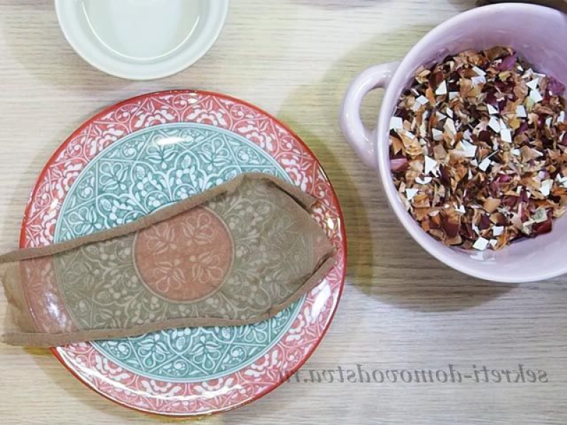 Як пофарбувати яйця на Великдень чаєм каркаде, з покроковими фото 9652dcd644a0648d0a7a888da4da7752 Як пофарбувати яйця на Великдень чаєм каркаде, з покроковими фото