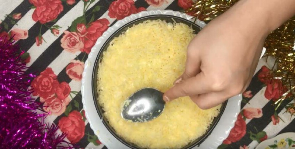 Салати на Новий рік 2026 12 рецептів з покроковими фото, що приготувати нове та цікаве a25641e013eec0e6f4d944a3fba7cd5a Салати на Новий рік 2026 12 рецептів з покроковими фото, що приготувати нове та цікаве