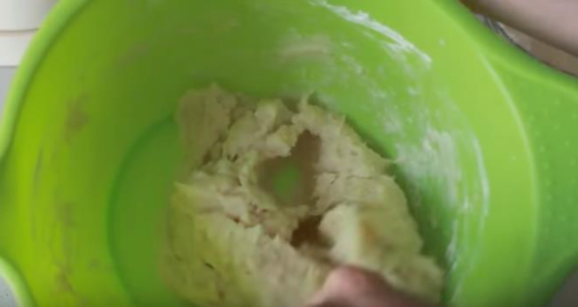 Домашні чебуреки з мясом на сковороді 5 рецептів, соковитих і хрустких чебуреків, з покроковими фото a7bed8c812c9089dcafae40f3093fc42 Домашні чебуреки з мясом на сковороді 5 рецептів, соковитих і хрустких чебуреків, з покроковими фото