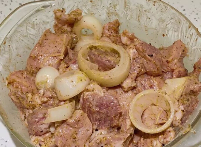 Шашлик із яловичини 11 рецептів + найсмачніший маринад, щоб мясо було мяким та соковитим ae1592e7c7d1e8fdec751ecd7329cbb1 Шашлик із яловичини 11 рецептів + найсмачніший маринад, щоб мясо було мяким та соковитим
