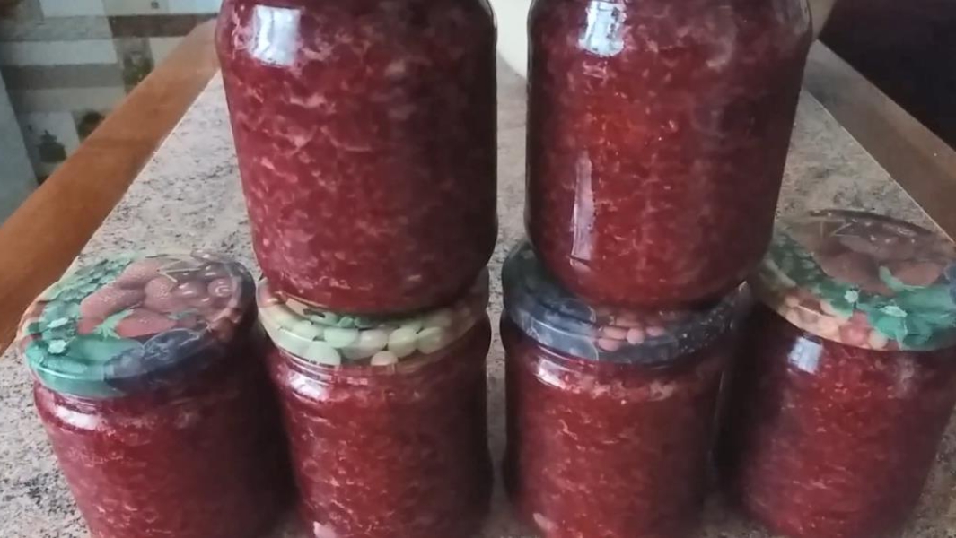 Малинове варення на зиму 12 простих та смачних рецептів густого варення, з покроковими фото b4380e7bcfe3bbce69a4e3d6f674adfb Малинове варення на зиму 12 простих та смачних рецептів густого варення, з покроковими фото