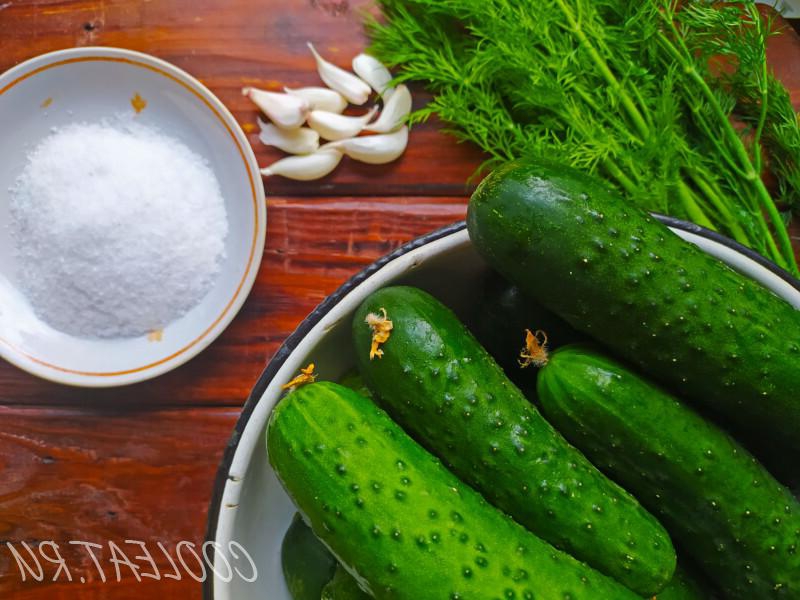 Малосольні огірки в банці як засолити швидко та смачно, з покроковими фото b486427146cd46b5199c19157b66329d Малосольні огірки в банці як засолити швидко та смачно, з покроковими фото