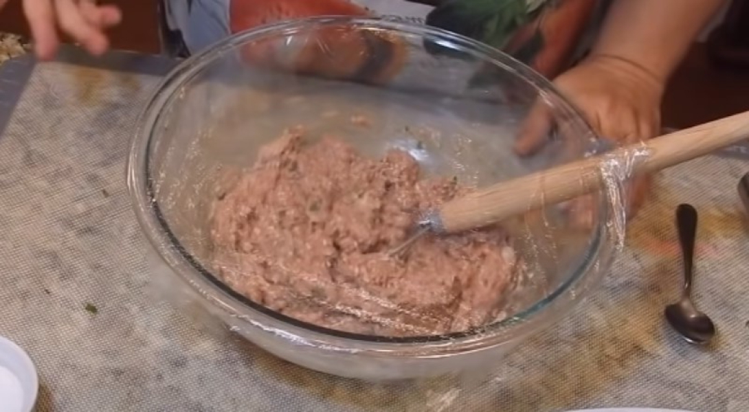 Котлети з курячого фаршу на сковороді 9 рецептів з покроковими фото соковитих та смачних котлет ba98c7dfd221514ffe2289de1c1991d9 Котлети з курячого фаршу на сковороді 9 рецептів з покроковими фото соковитих та смачних котлет